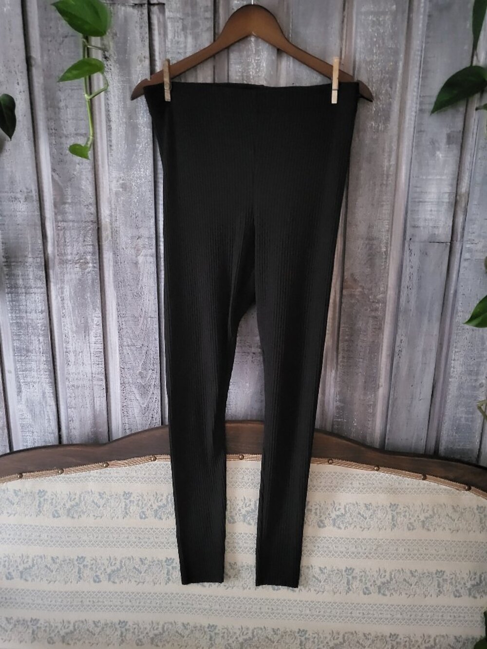 Womens Black Ribbed Knit Leggings High Rise Pants Large New